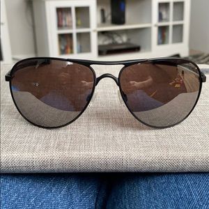 Oakley Plaintiff sunglasses